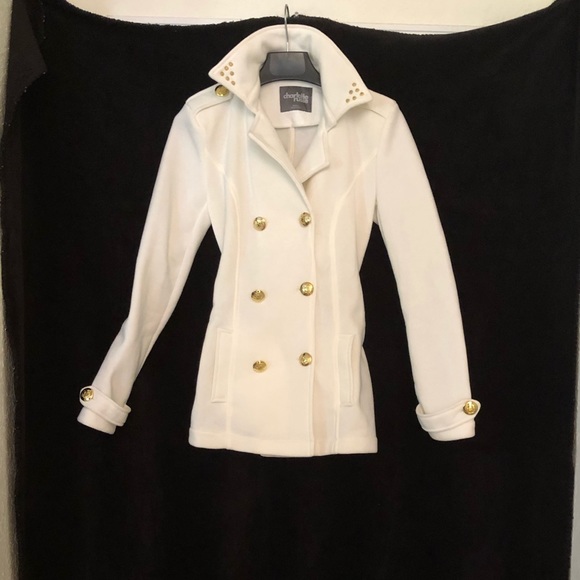 Winter White Coat - Picture 1 of 1